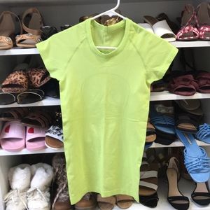 Lululemon Run Swiftly short sleeve top